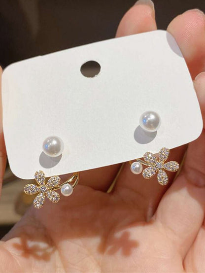 Floral White Pearl Studded Stud