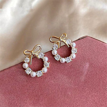 Pearl Wreath Korean Stud