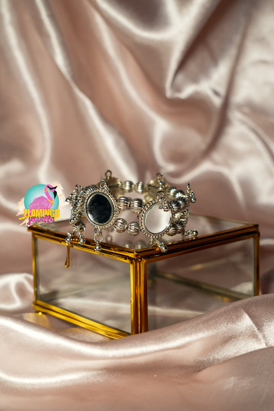Chandrika Handcuff
