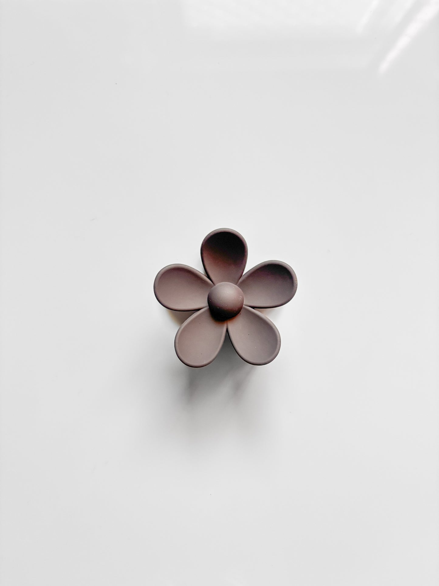 Floral Claw Matte (Medium)