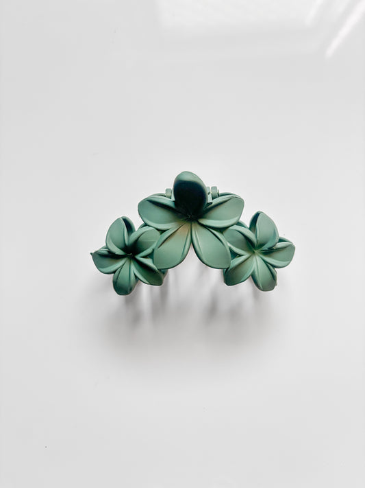 Triple Flower Hair Claw (Matte)