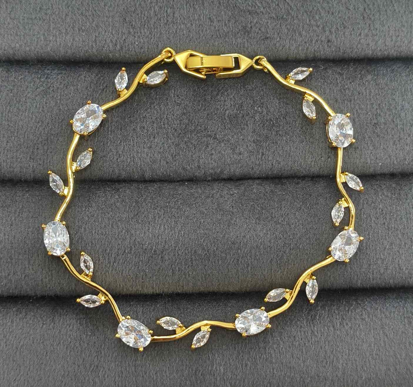 Tulip Bracelet
