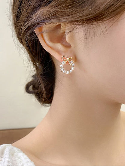 Pearl Wreath Korean Stud