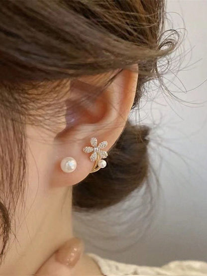 Floral White Pearl Studded Stud